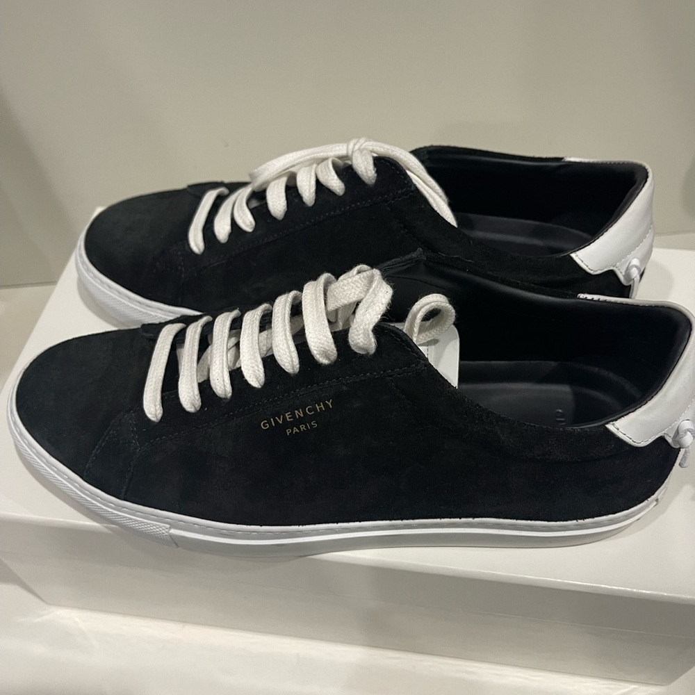 Givenchy Urban Knots Sneakers